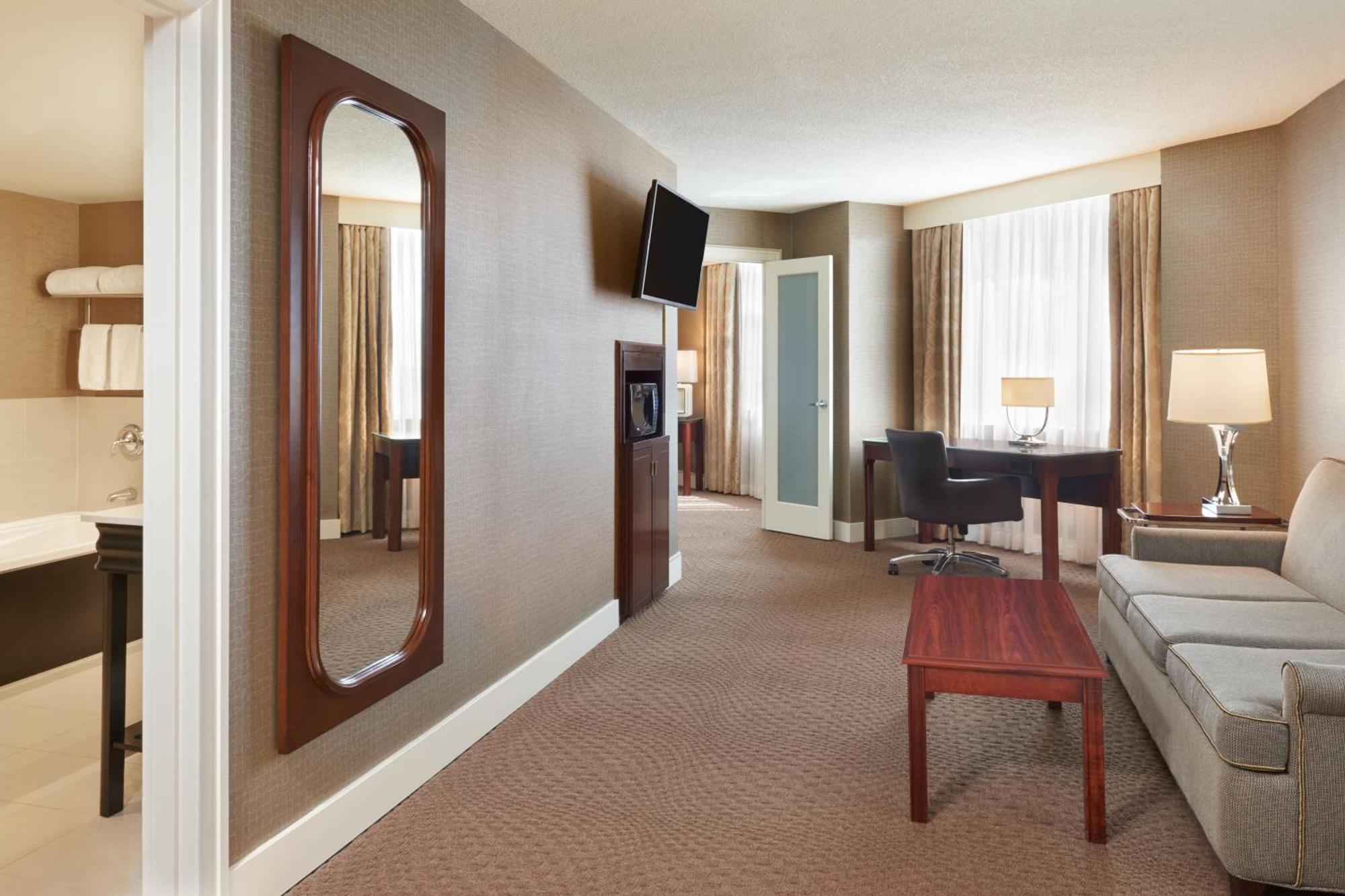 เชอราตัน พาร์กเวย์ โทรอนโต นอร์ท โฮเต็ล แอนด์ สวีท Hotel ริชมอนด์ฮิลล์ ภายนอก รูปภาพ