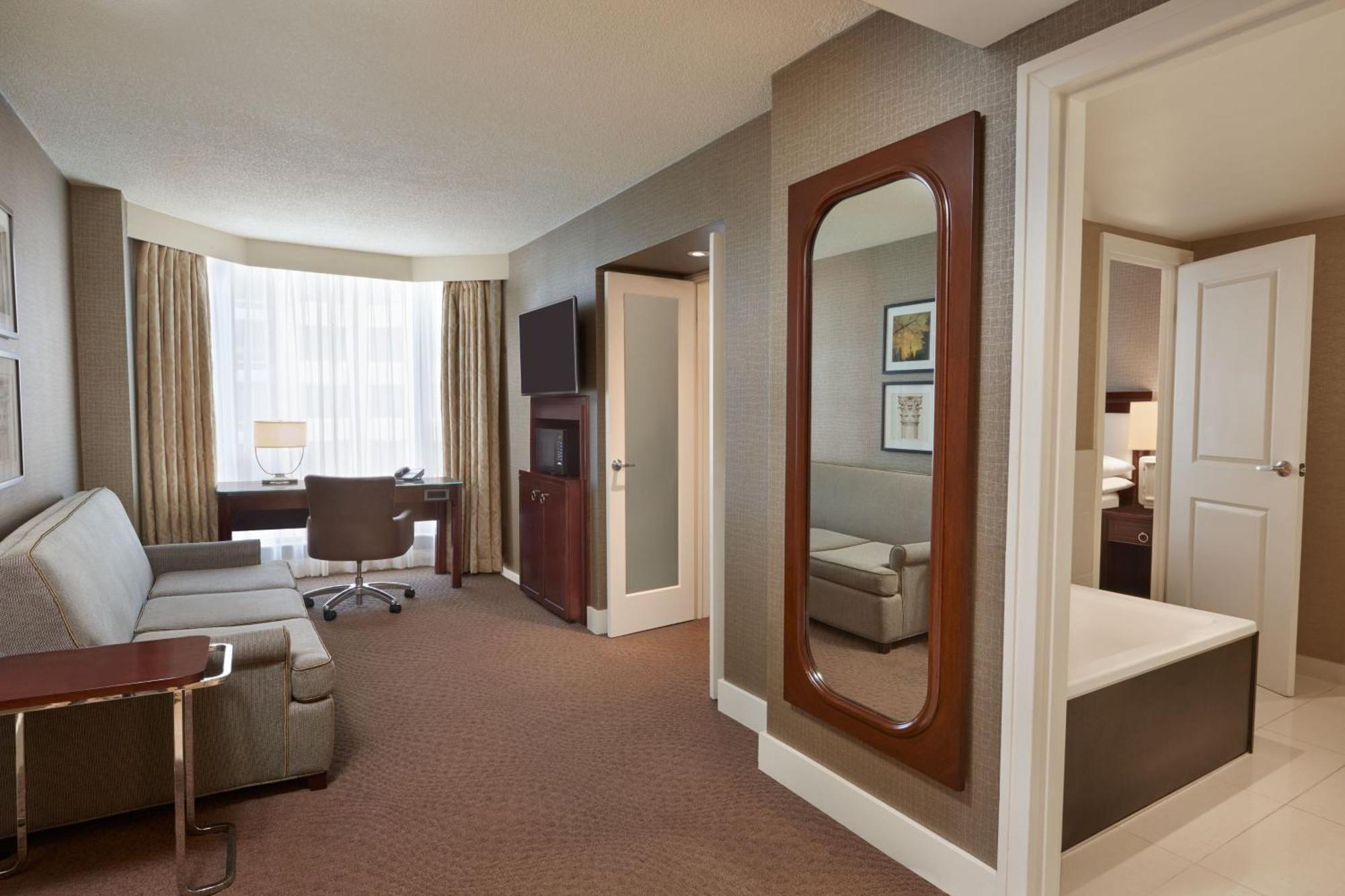 เชอราตัน พาร์กเวย์ โทรอนโต นอร์ท โฮเต็ล แอนด์ สวีท Hotel ริชมอนด์ฮิลล์ ภายนอก รูปภาพ